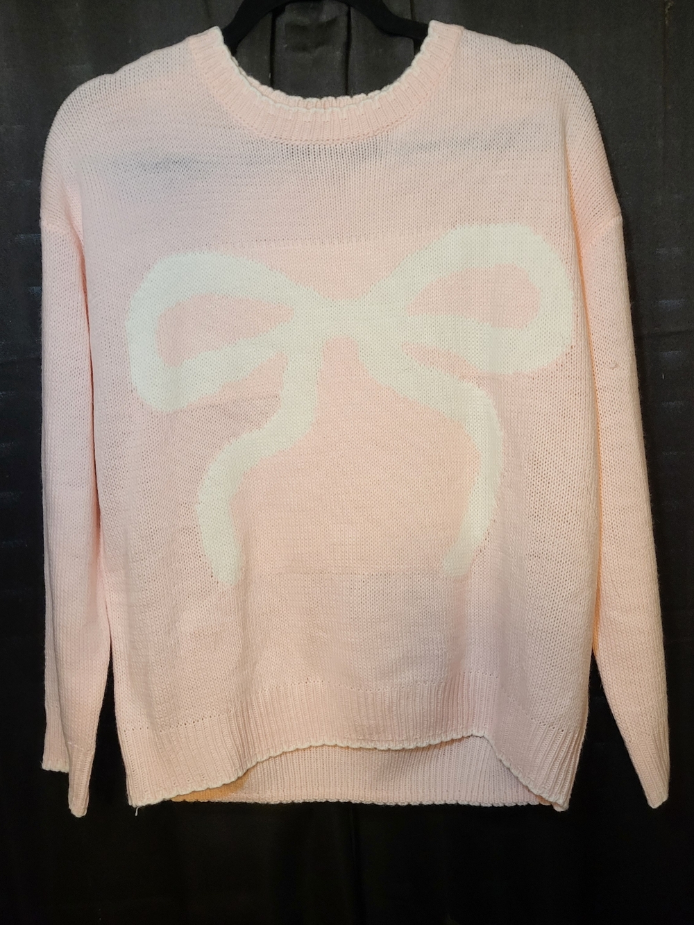 Women’s Light Pink Bow-Graphic Crewneck Sweater